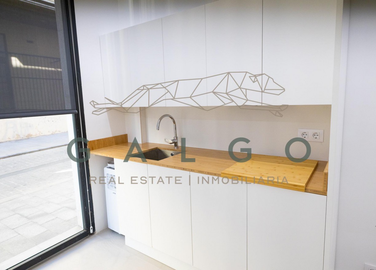 Alquiler a largo plazo - Apartamento - Valencia - Ciutat Vella