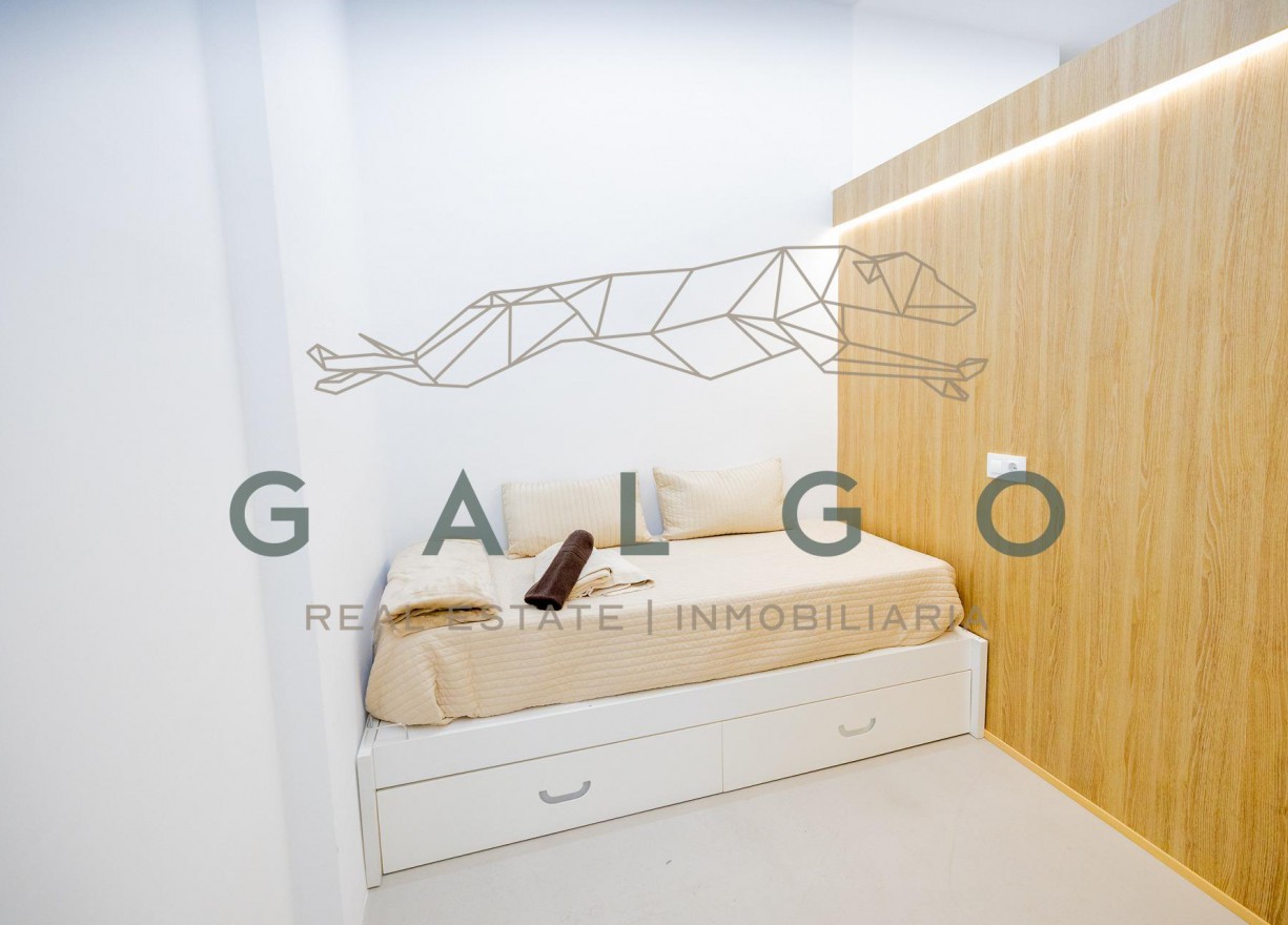 Alquiler a largo plazo - Apartamento - Valencia - Ciutat Vella