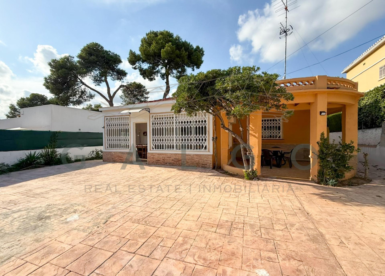 Alquiler a largo plazo - Casa - Paterna - LA CAÑADA