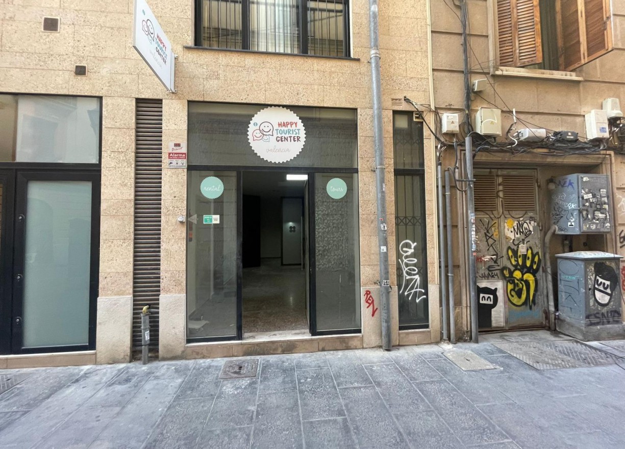 Alquiler a largo plazo - Local comercial - Valencia - Ciutat Vella