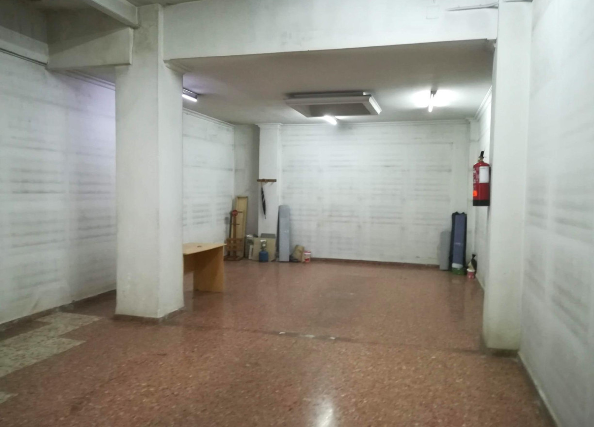 Alquiler a largo plazo - Local comercial - Valencia - El Pilar