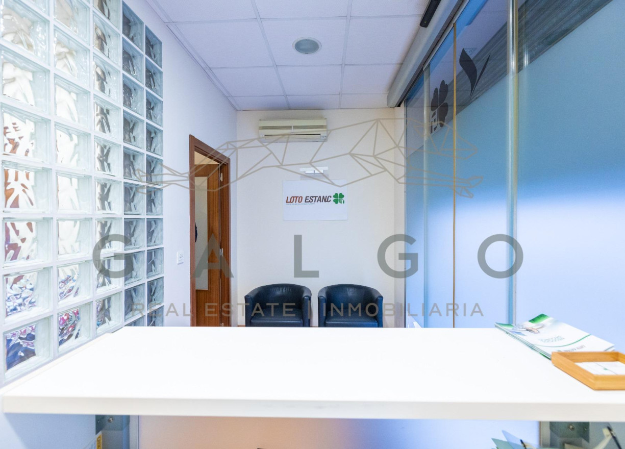 Alquiler a largo plazo - Local comercial - Valencia - Gran Vía