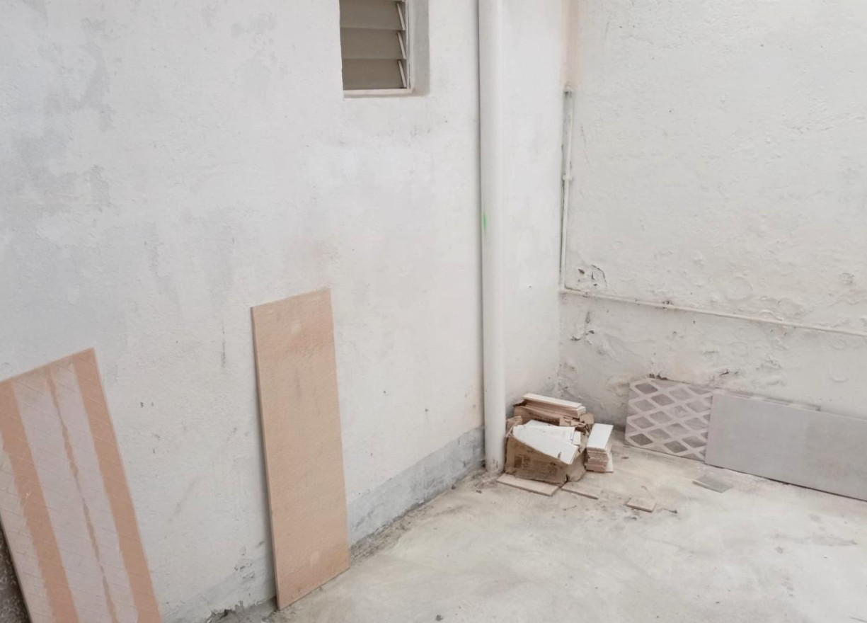 Alquiler a largo plazo - Local comercial - Valencia - Russafa - Ruzafa