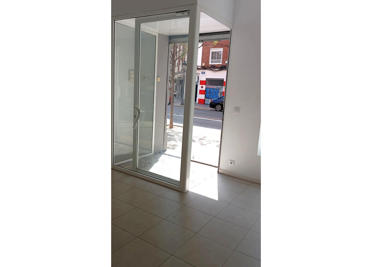 Alquiler a largo plazo - Local comercial - Valencia - Russafa - Ruzafa