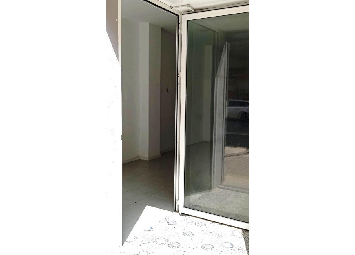 Alquiler a largo plazo - Local comercial - Valencia - Russafa - Ruzafa