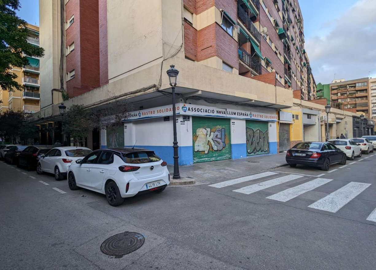 Alquiler a largo plazo - Local comercial - Valencia - Safranar