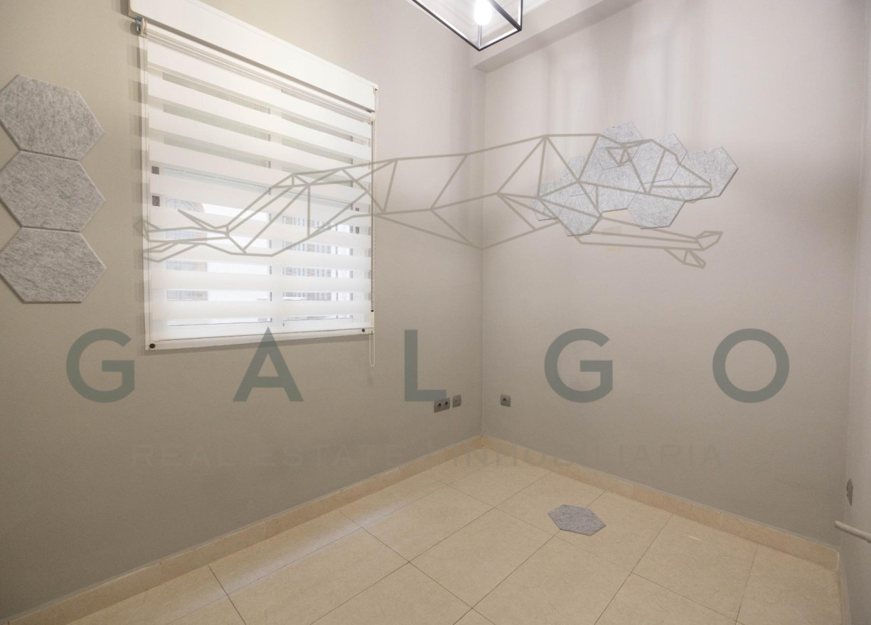 Alquiler a largo plazo - Oficina - Valencia - Arrancapins