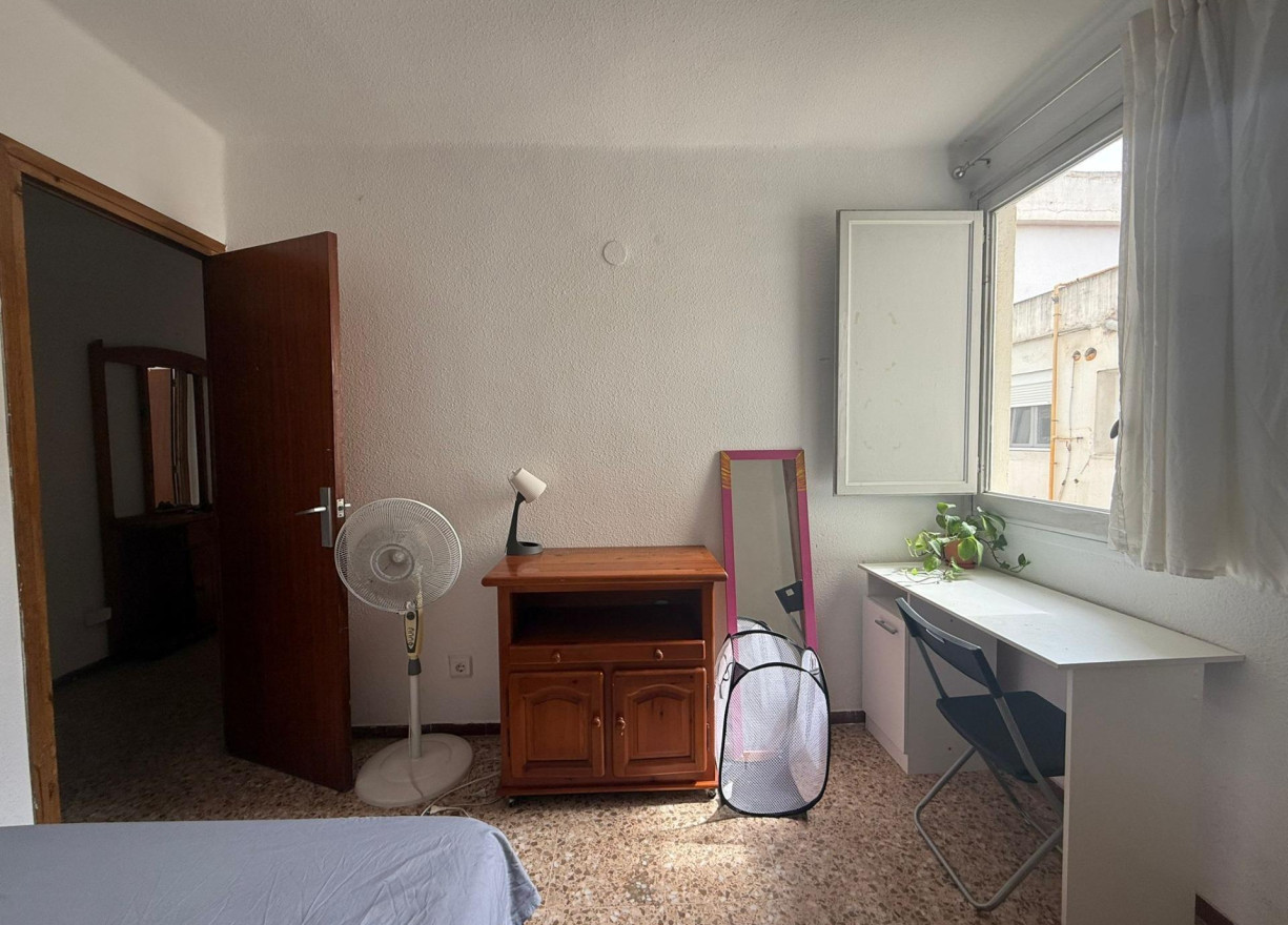 Alquiler a largo plazo - Piso - Valencia - Benimaclet