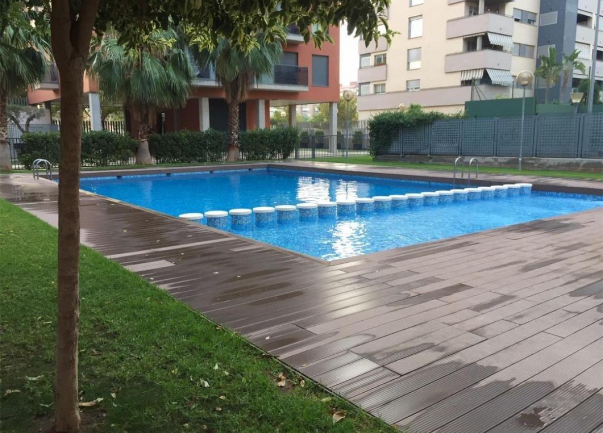 Alquiler a largo plazo - Piso - Valencia - Campanar