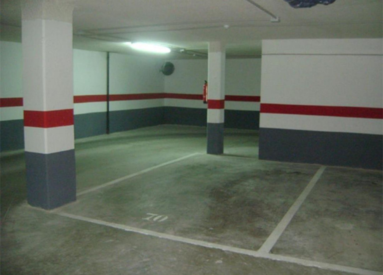 Alquiler a largo plazo - Piso - Valencia - Campanar