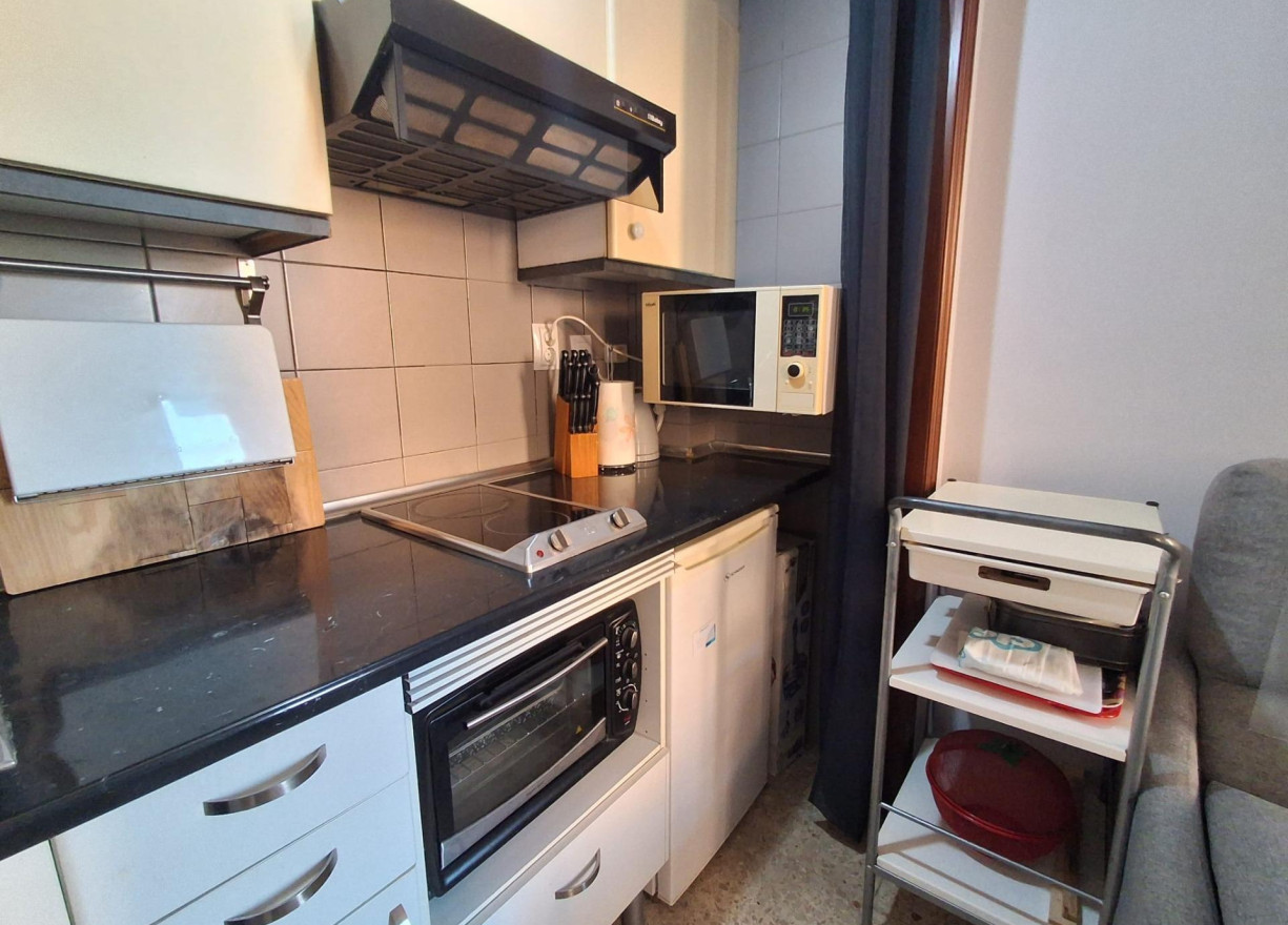 Alquiler a largo plazo - Piso - Valencia - Ciutat Vella