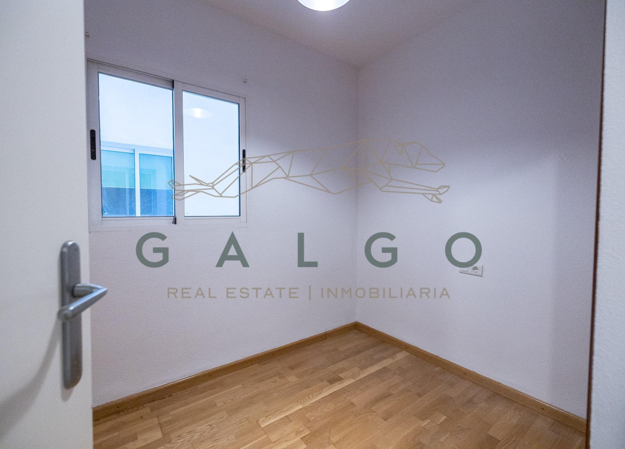 Alquiler a largo plazo - Piso - Valencia - El Carme