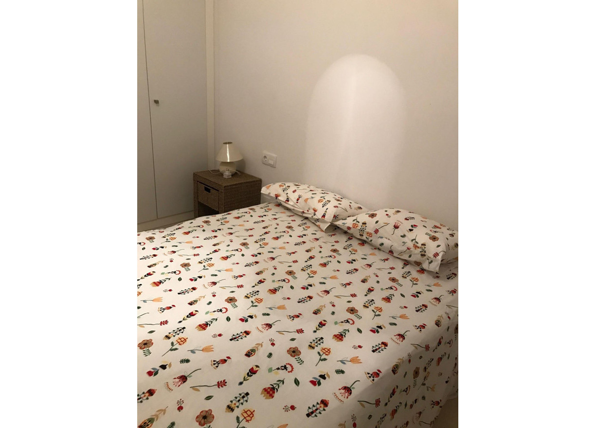 Alquiler a largo plazo - Piso - Valencia - El Pilar