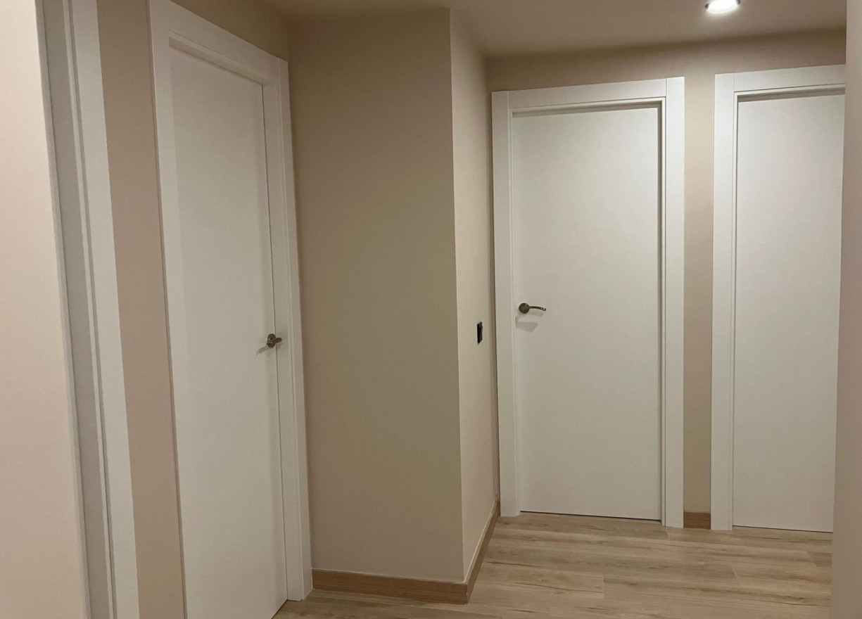 Alquiler a largo plazo - Piso - Valencia - Gran Vía