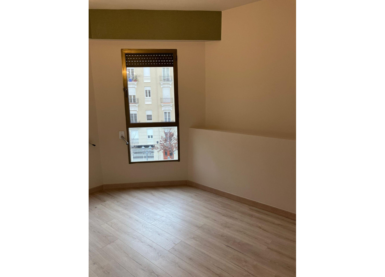 Alquiler a largo plazo - Piso - Valencia - Gran Vía