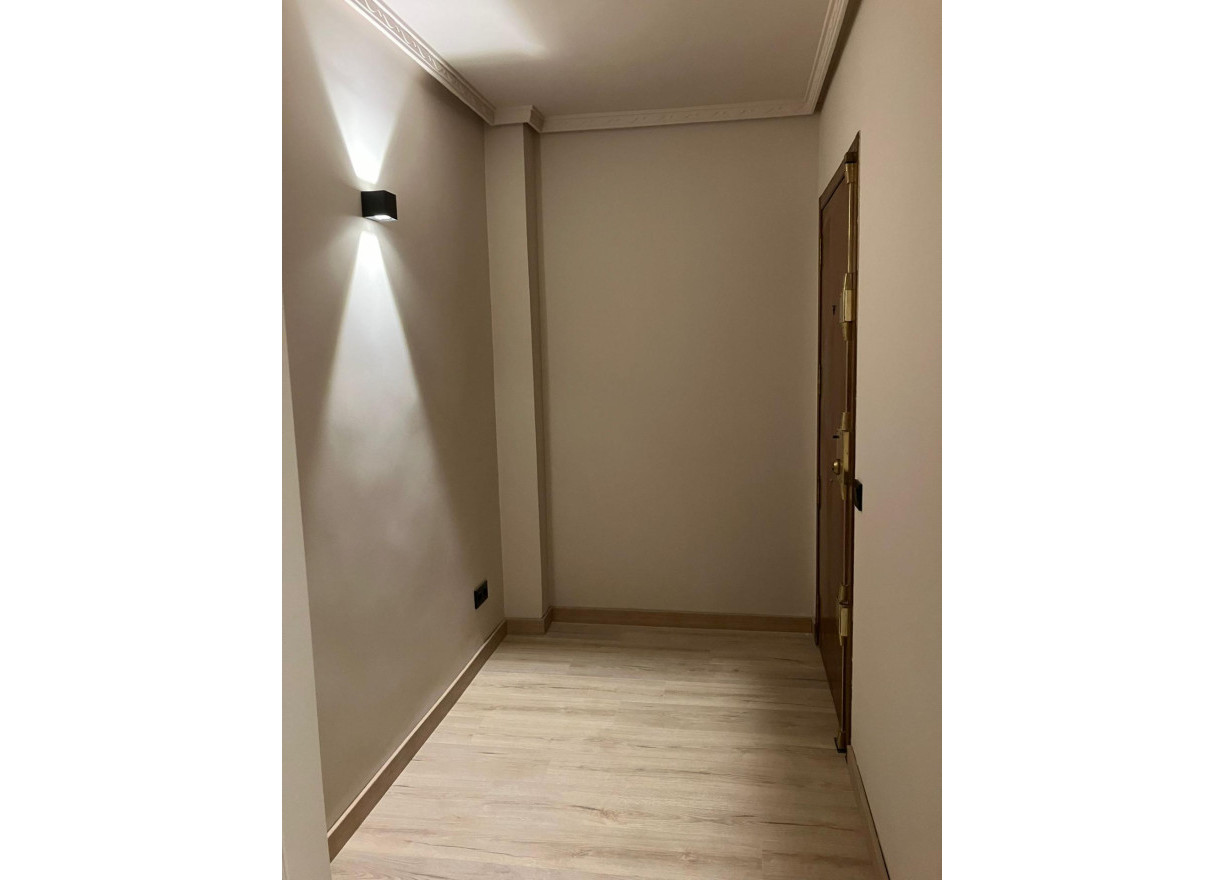 Alquiler a largo plazo - Piso - Valencia - Gran Vía