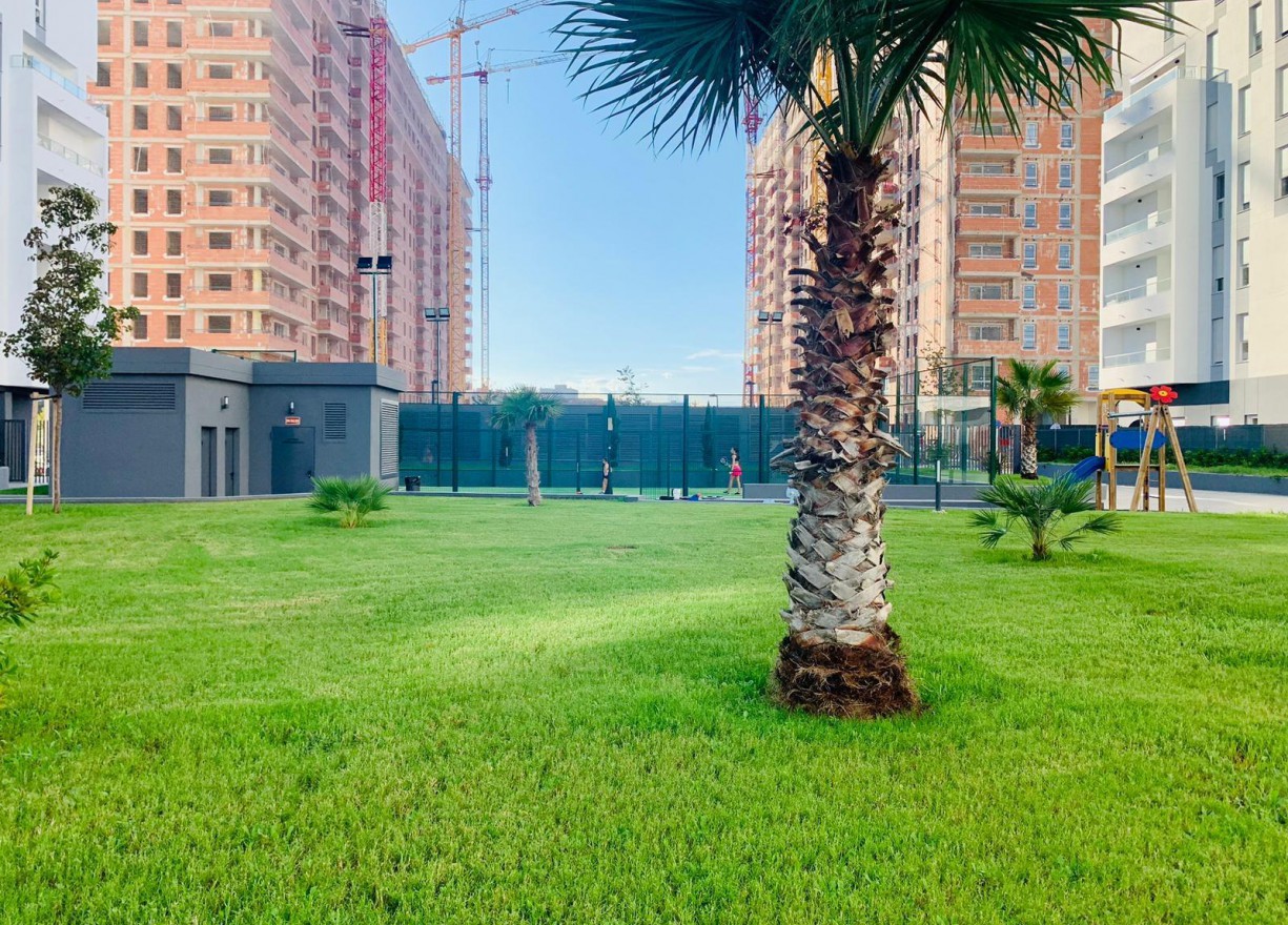 Alquiler a largo plazo - Piso - Valencia - Malilla