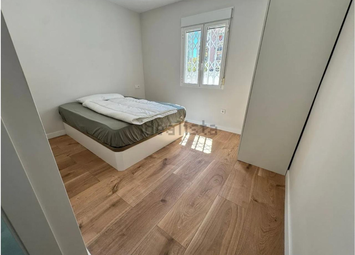 Alquiler a largo plazo - Piso - Valencia - Nou Moles