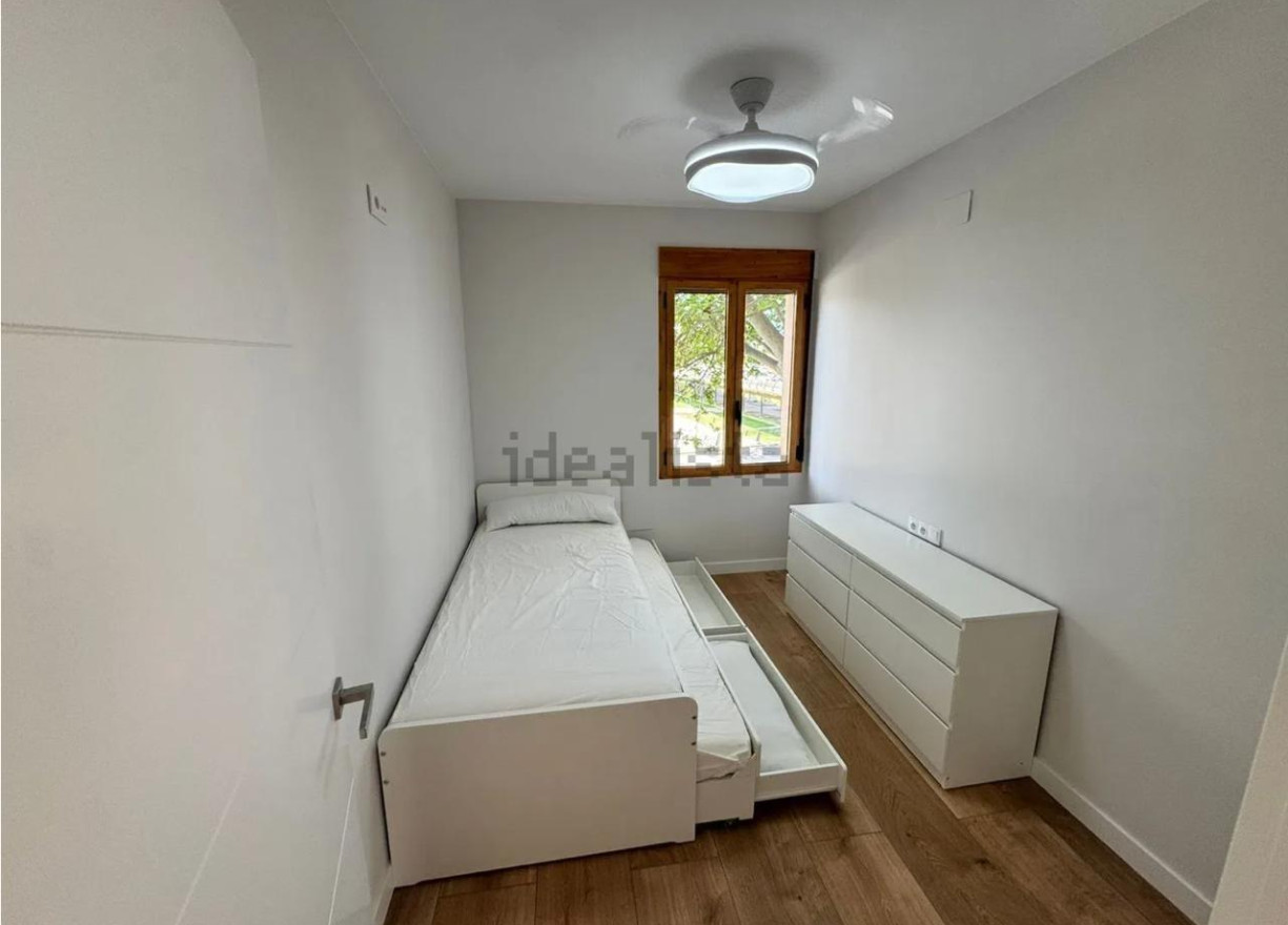 Alquiler a largo plazo - Piso - Valencia - Nou Moles