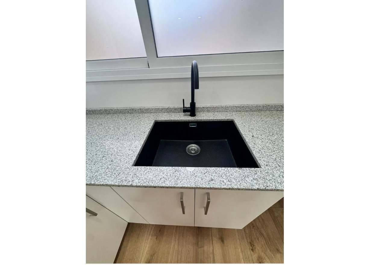 Alquiler a largo plazo - Piso - Valencia - Nou Moles