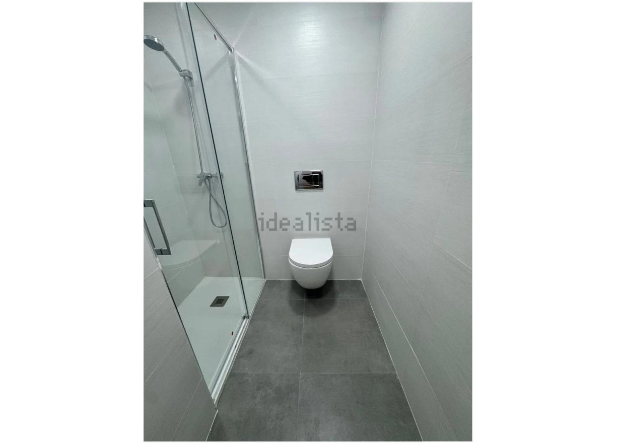 Alquiler a largo plazo - Piso - Valencia - Nou Moles