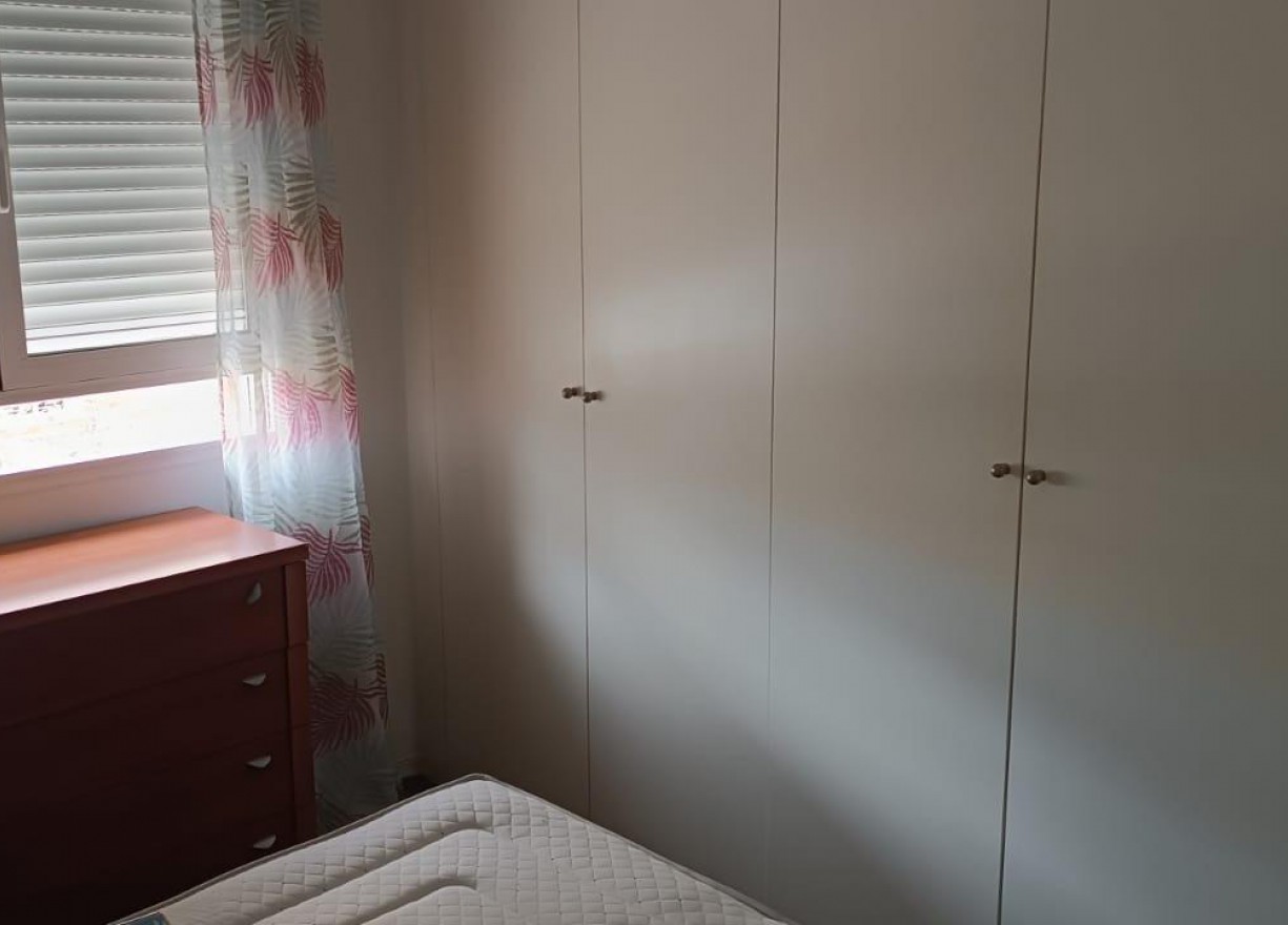 Alquiler a largo plazo - Piso - Valencia - Patraix