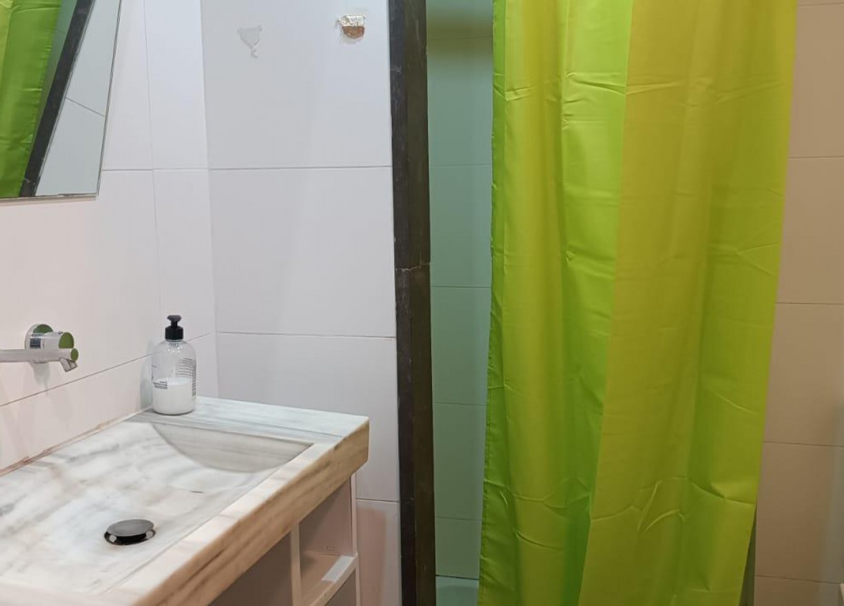 Alquiler a largo plazo - Piso - Valencia - Patraix