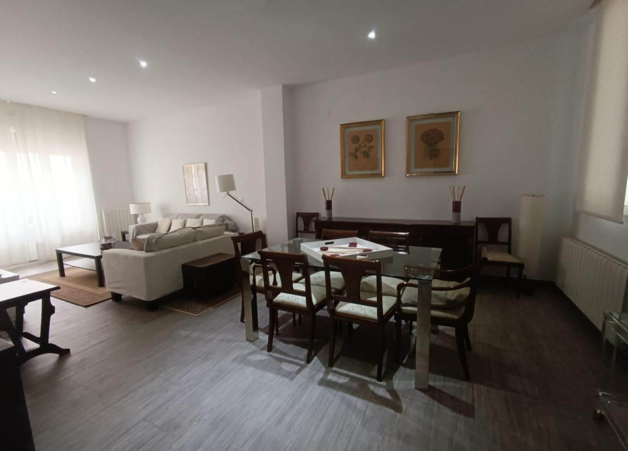 Alquiler a largo plazo - Piso - Valencia - Sant Francesc