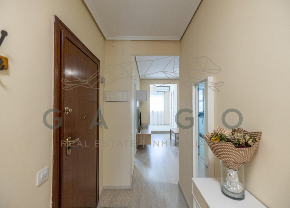 Alquiler a largo plazo - Piso - Valencia - Sant Francesc