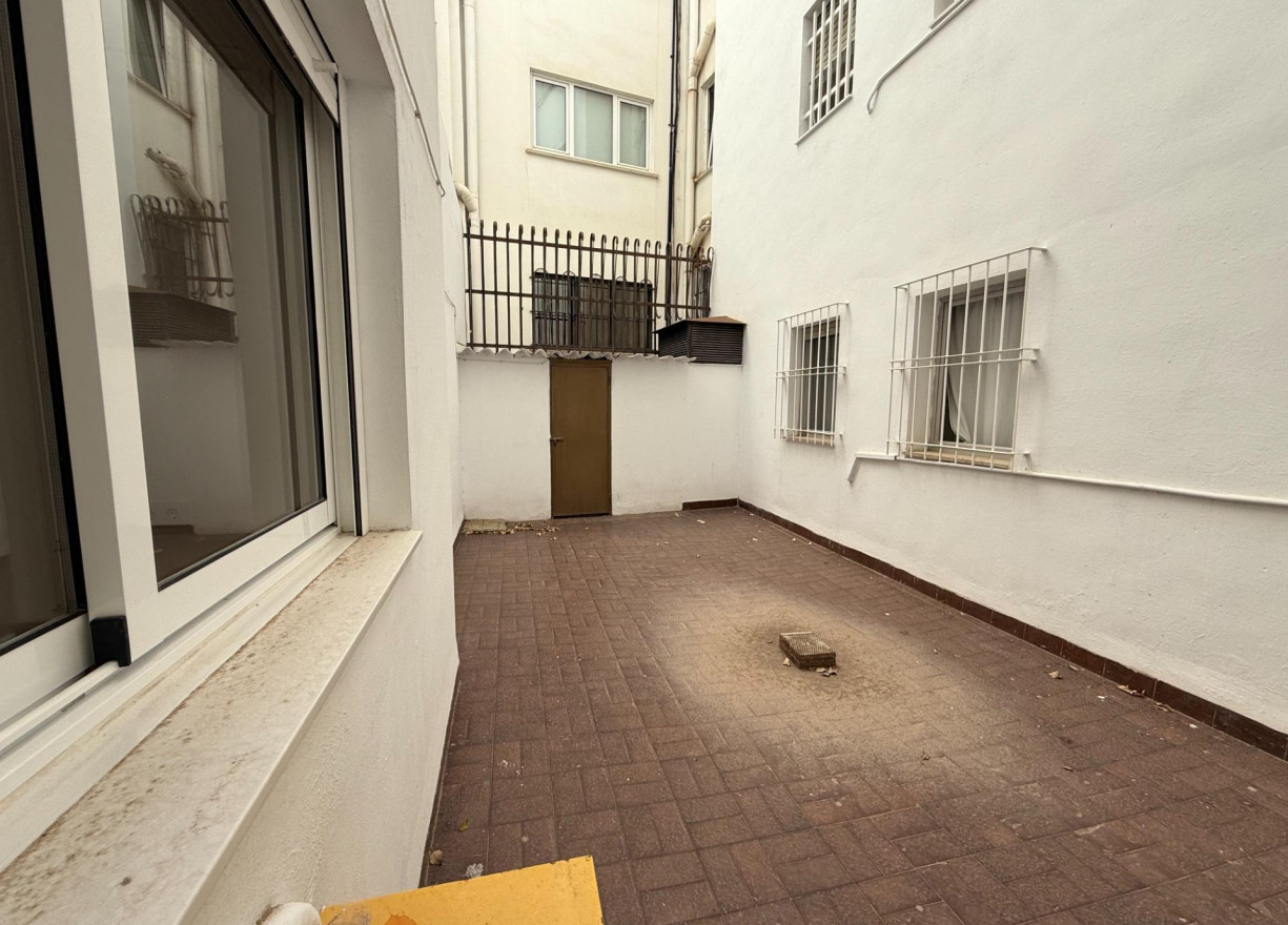 Alquiler a largo plazo - Piso - Valencia - Sant Francesc