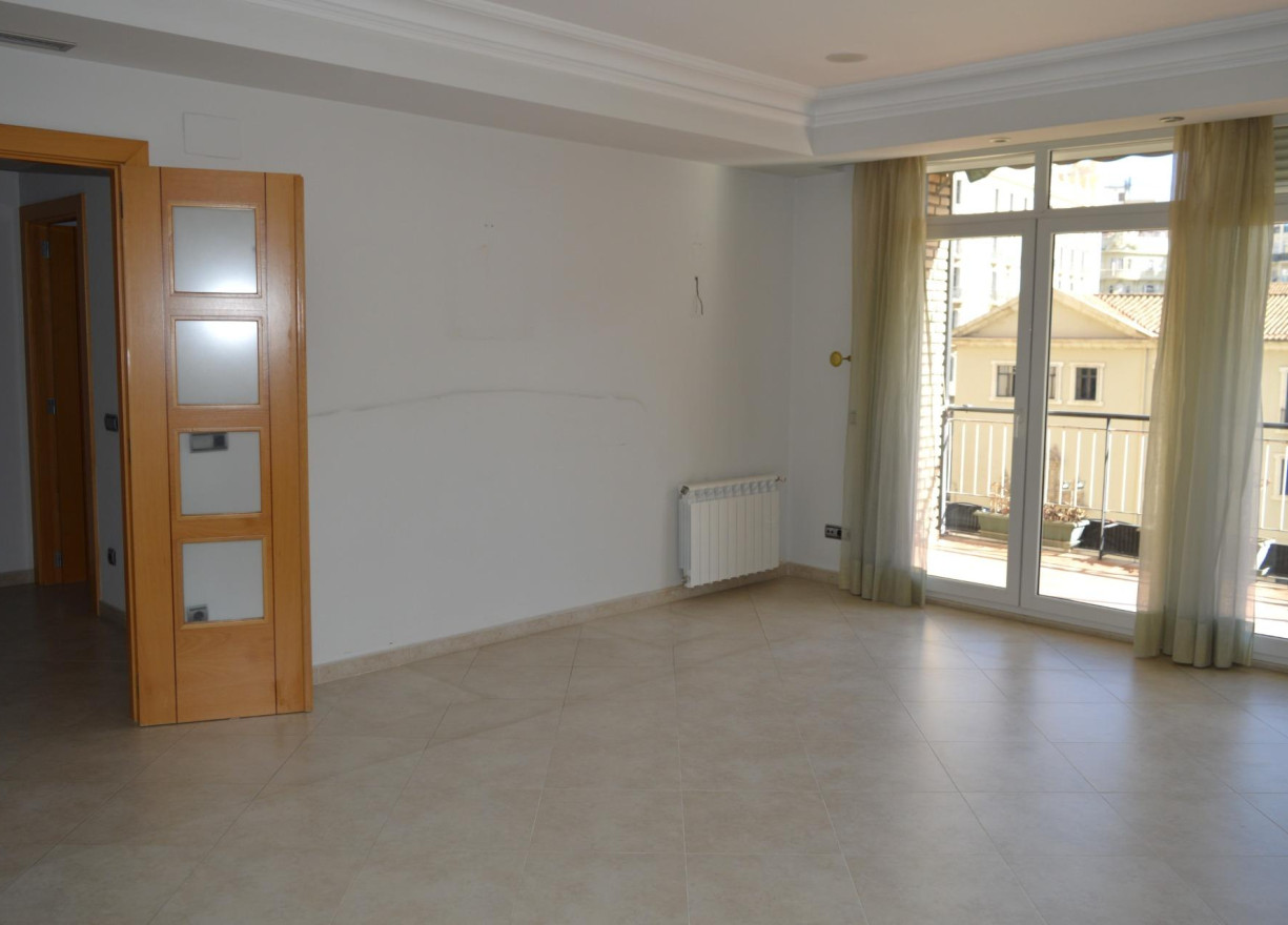 Alquiler a largo plazo - Piso - Valencia - Sant Francesc