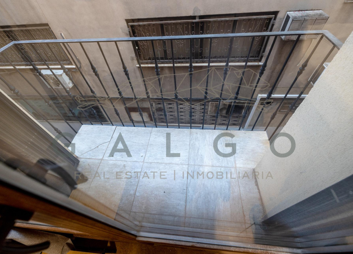 Alquiler a largo plazo - Piso - Valencia - Sant Francesc