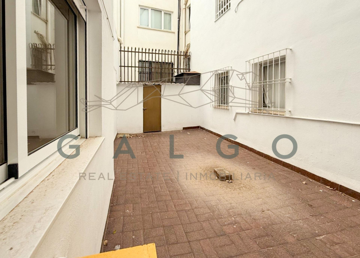 Alquiler a largo plazo - Piso - Valencia - Sant Francesc