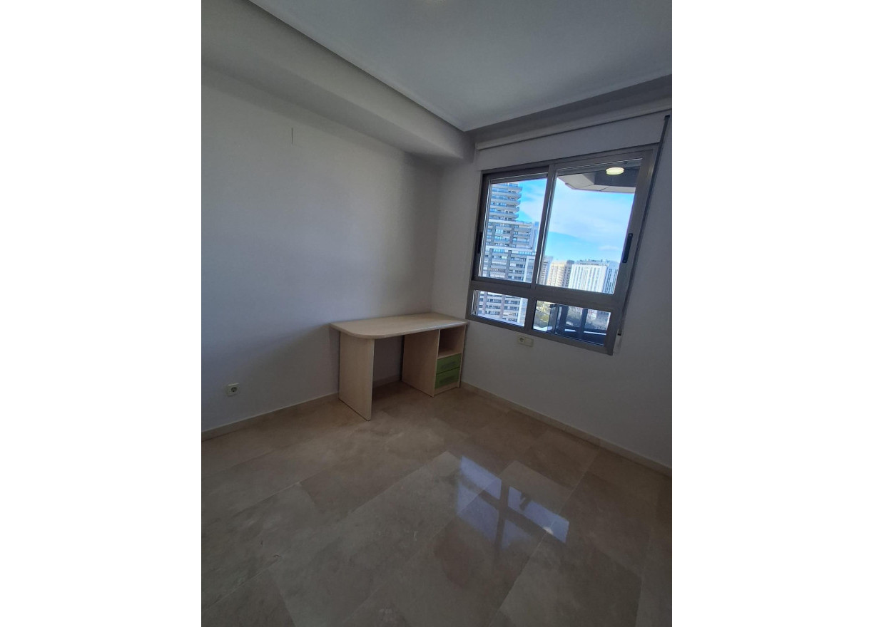 Alquiler a largo plazo - Piso - Valencia - Sant Pau