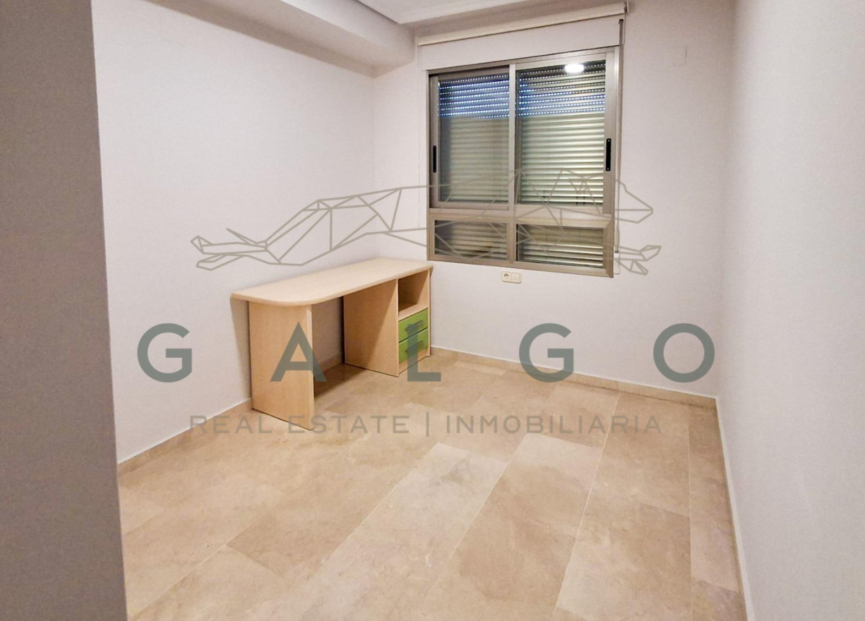 Alquiler a largo plazo - Piso - Valencia - Sant Pau