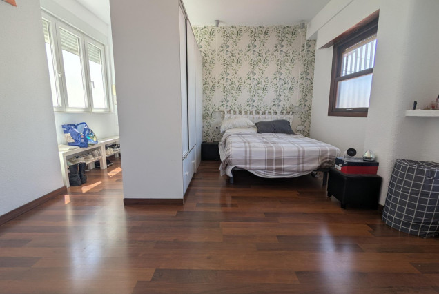 Apartamento - Alquiler a largo plazo - Valencia - Gran Vía