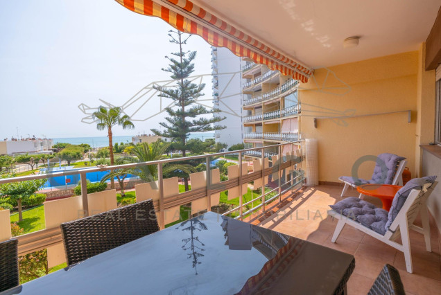 Apartamento - Venta - El Puig de Santa Maria -
                Primera linea de playa els plans