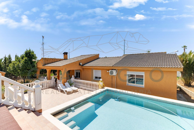 Chalet - Revente - Lliria -
                Urbanizaciones