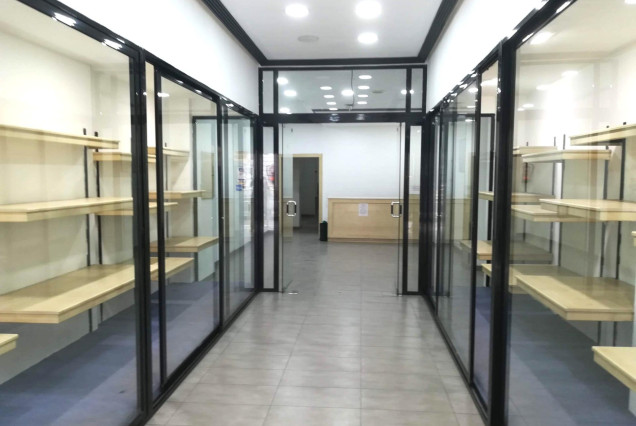 Commerciële gebouwen - Location longue durée - Valencia -
                El Pilar