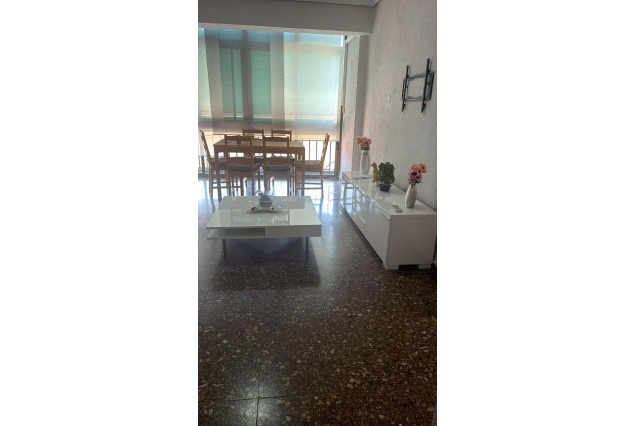 Flat - Long time Rental - Valencia -
                Camins al Grau