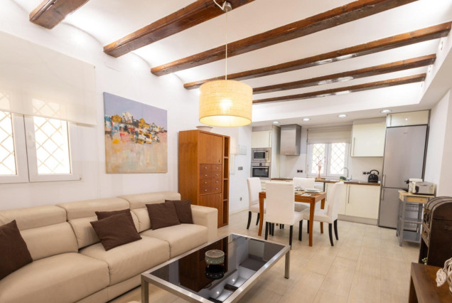 Ground floor - Long time Rental - Valencia -
                Ciutat Vella