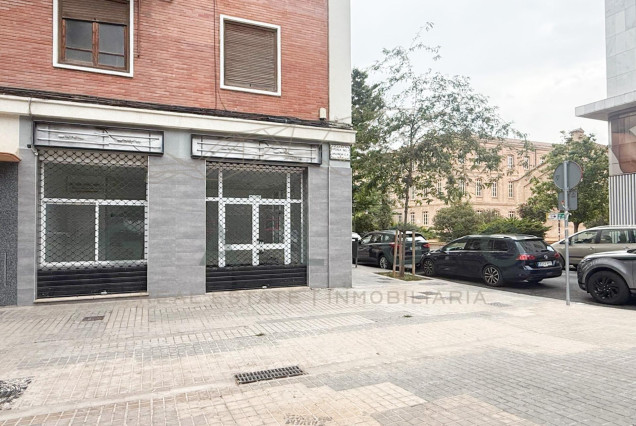 Local comercial - Alquiler a largo plazo - Valencia -
                Mestalla