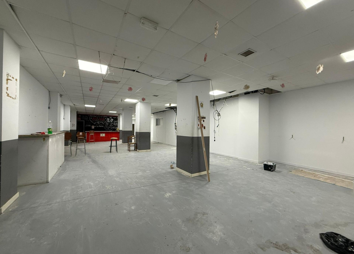 Location longue durée - Commerciële gebouwen - Valencia - Patraix