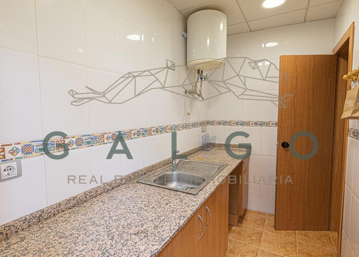 Long time Rental - Commercial premises - Valencia - Arrancapins
