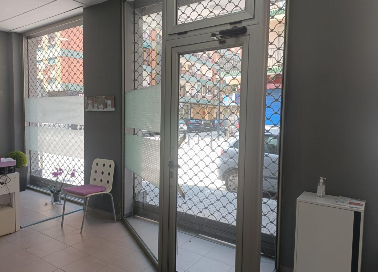 Long time Rental - Commercial premises - Valencia - Benicalap