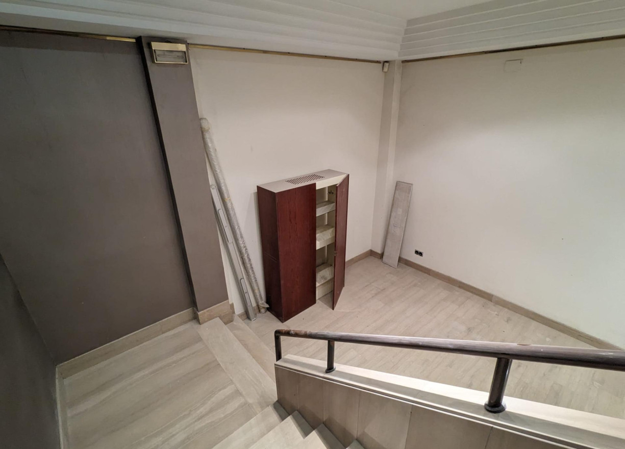 Long time Rental - Commercial premises - Valencia - Centro - Sant Francesc