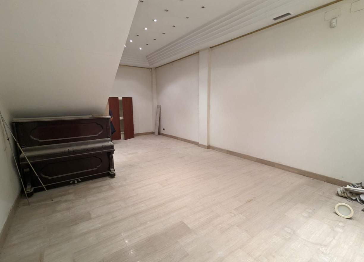 Long time Rental - Commercial premises - Valencia - Centro - Sant Francesc