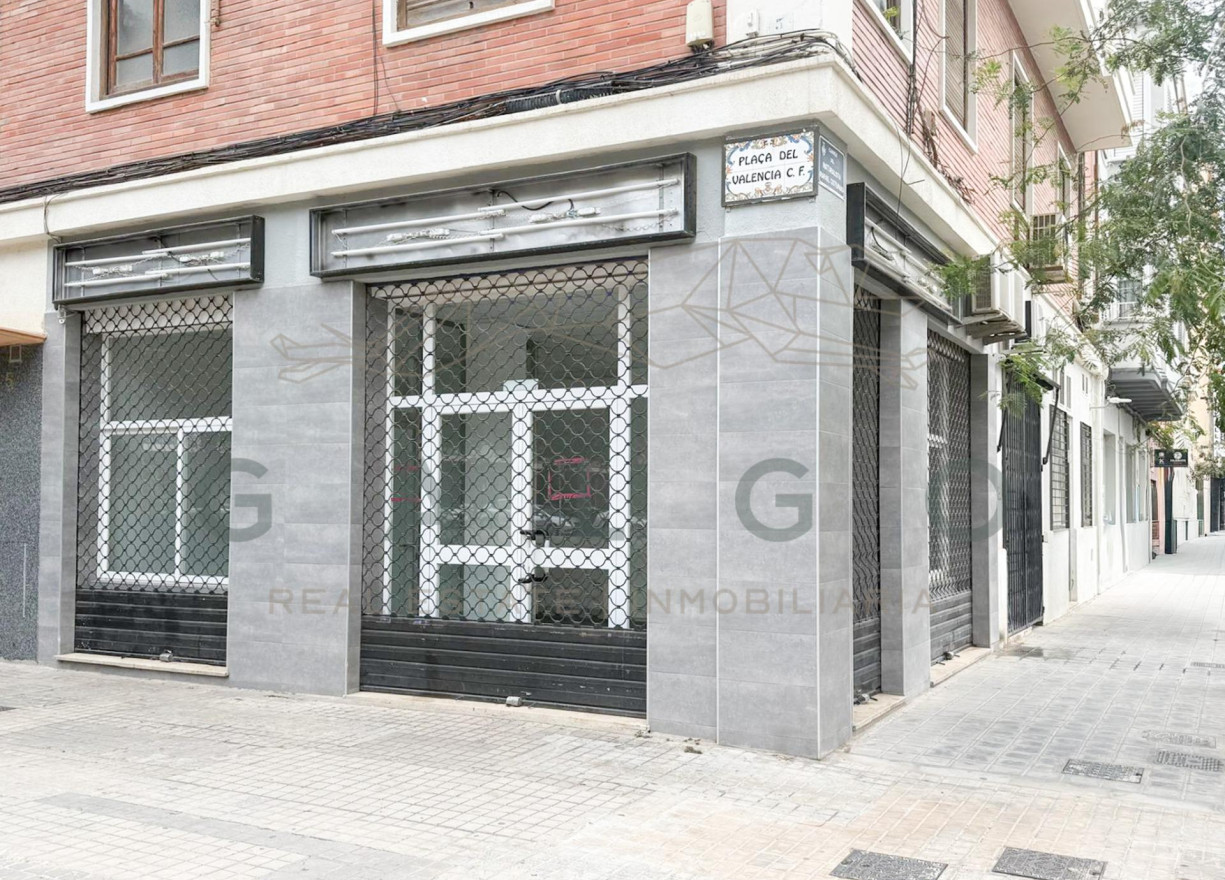 Long time Rental - Commercial premises - Valencia - Mestalla