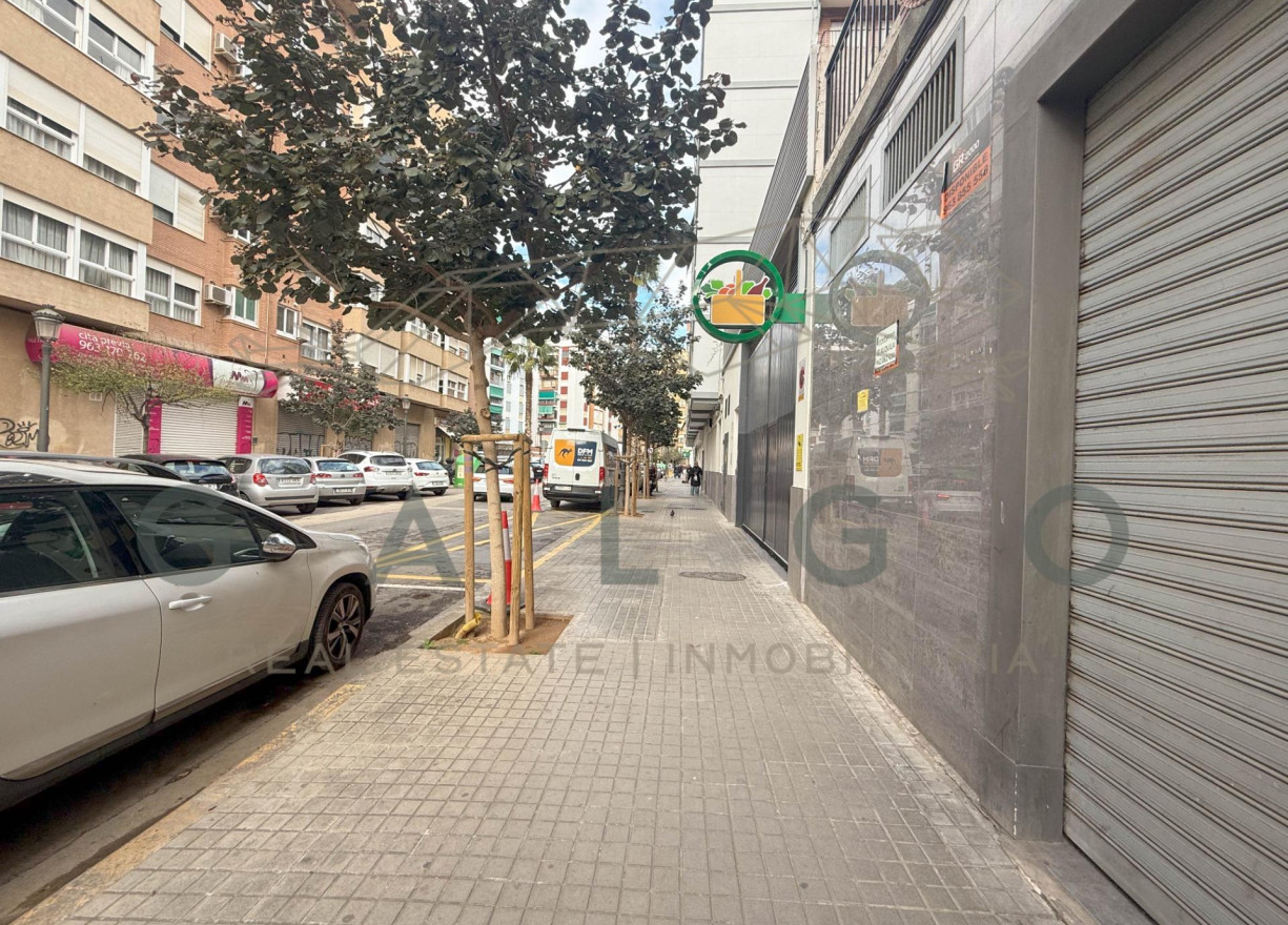 Long time Rental - Commercial premises - Valencia - Sant Marcellí