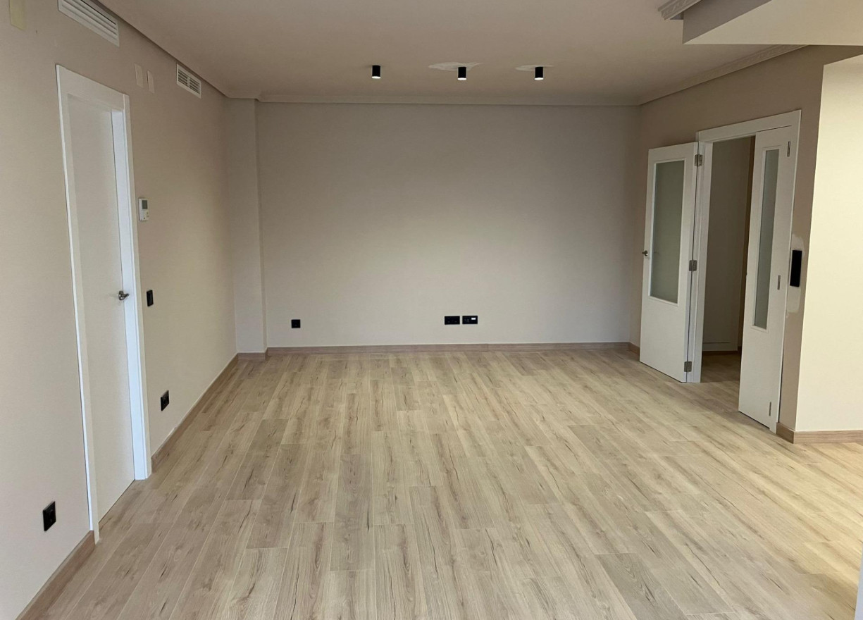 Long time Rental - Flat - Valencia - Gran Vía